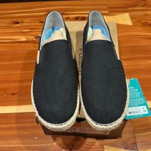 NIB OluKai Kaula Pa Kapa Shoes-Black